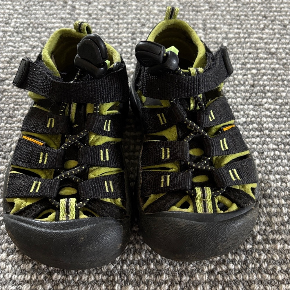 Keen waterproof sandal